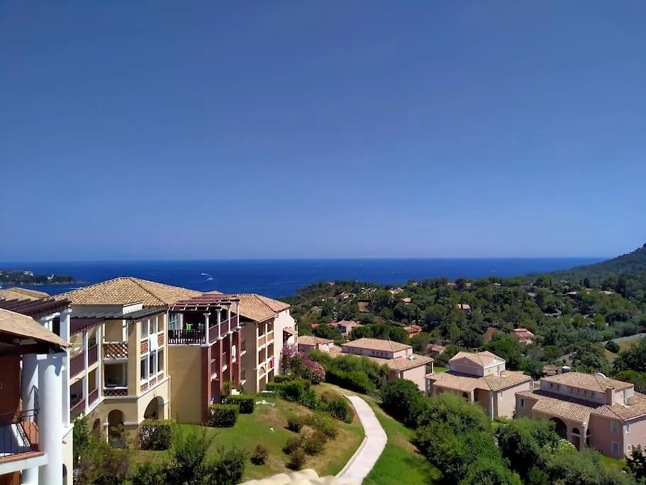 Superbe Duplex Cap Esterel Vue Mer Saint-Raphaël